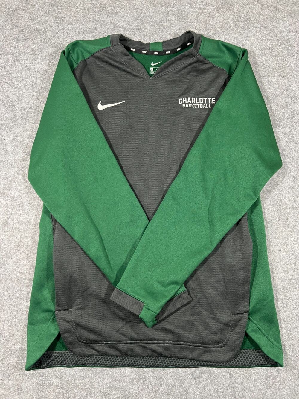 Charlotte 49ers Shirt Mens Medium Gray Green Nike Basketball NCAA Fleece Lined